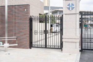 alt="熊本市のロートアルミ門扉 WA-G193の全体施工事例"